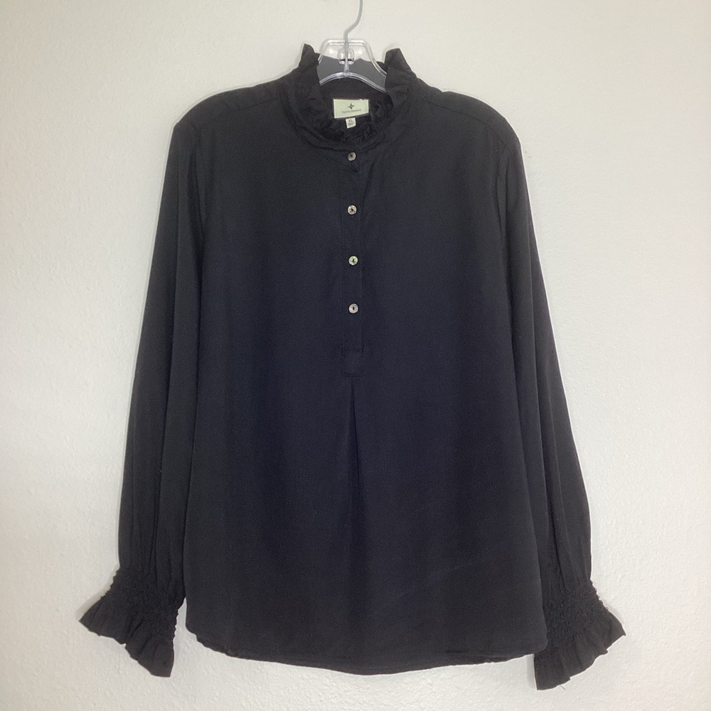 Tuckernuck Black Teagan Popover Top XL - Picture 2 of 7